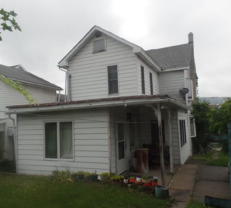 2nd image of 232 Penn St