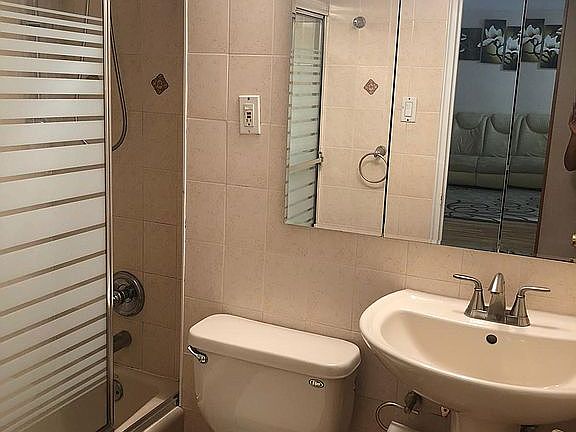 4th image of 98-20 62nd Dr APT 7J