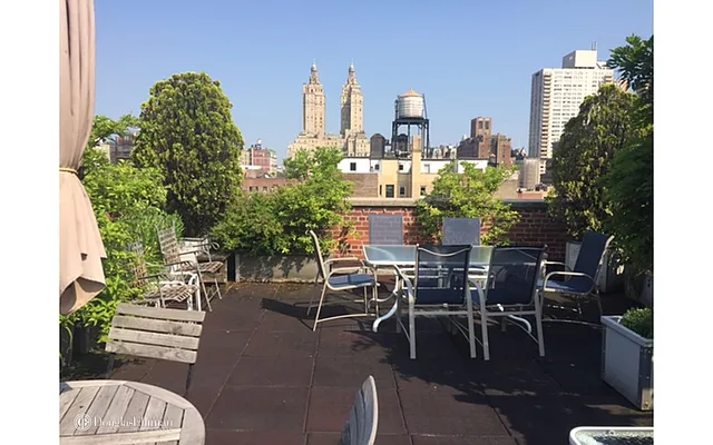 Sold by Douglas Elliman | media 14