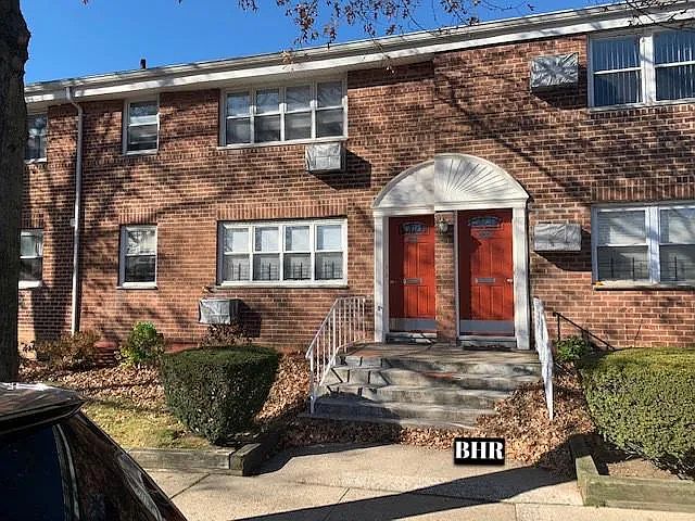 1st image of 2022 E 58th St #123C