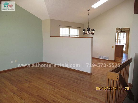5th image of 8515 Avens Cir