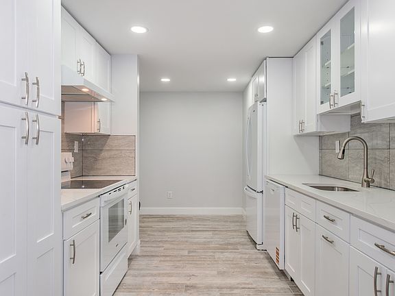 2nd image of 446 Passaic St APT 3F