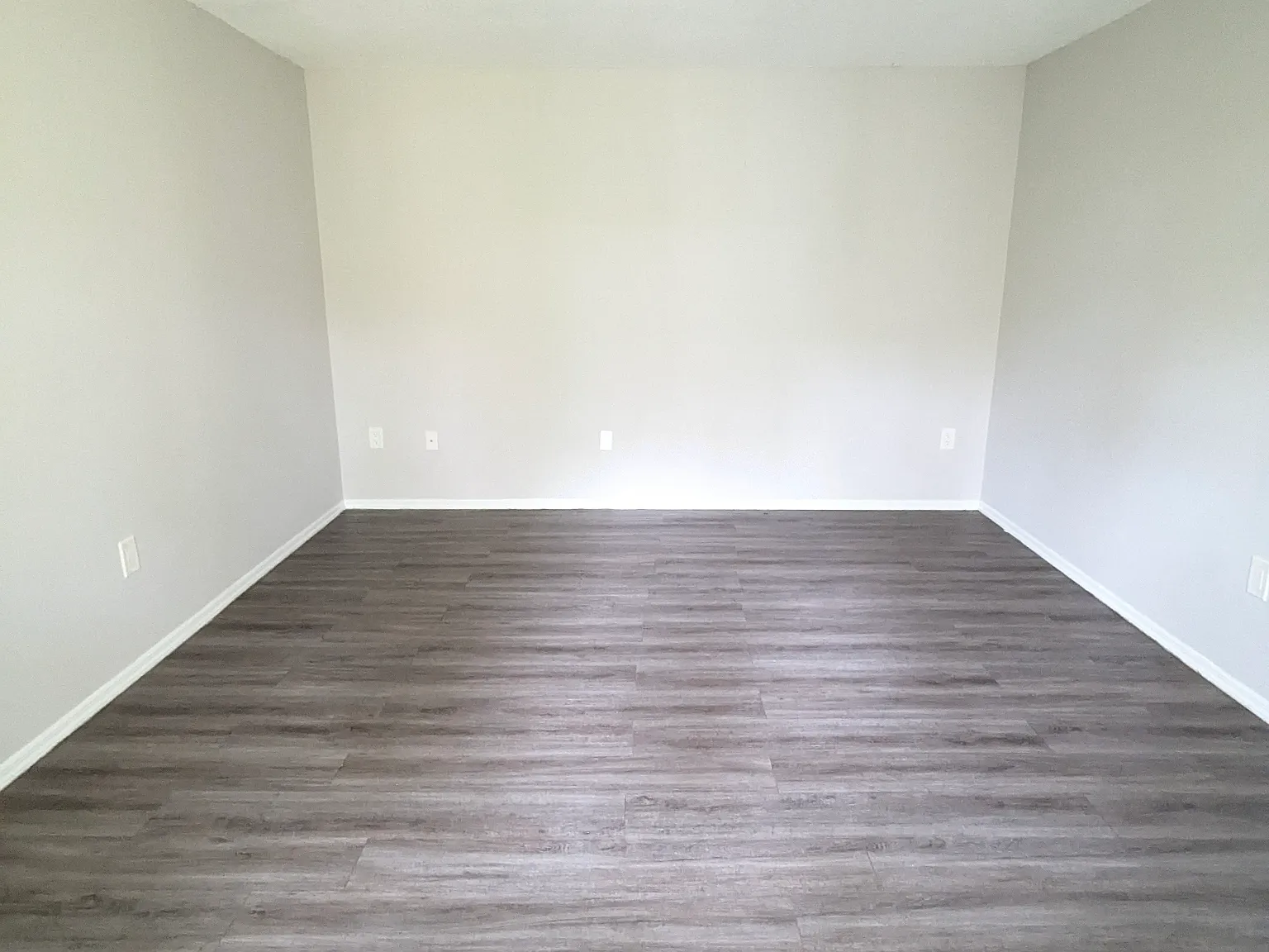 1 bed, $1,100 — Photo 3