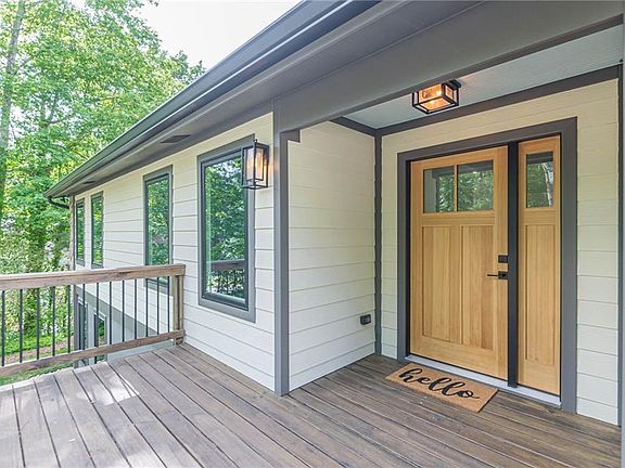 3rd image of 3668 Big Springs Rd