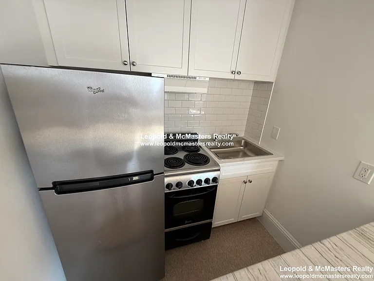 24 Mt. Vernon St apartment — Photo 6