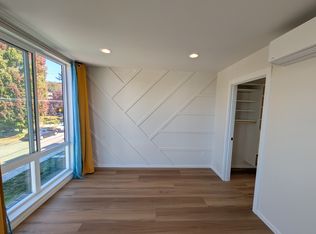 913 NW 57th St, Seattle, WA 98107