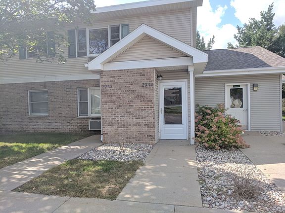 2nd image of 2956 Hickory Dr #2960-106