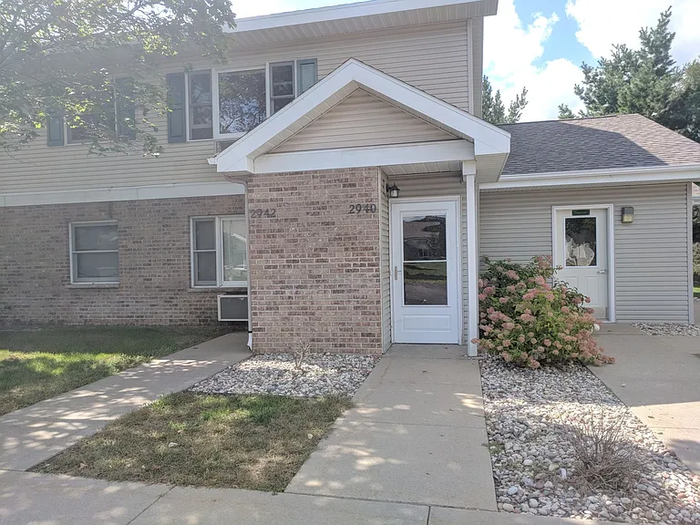 Hickory Drive and Pinecrest Apartments — Photo 65