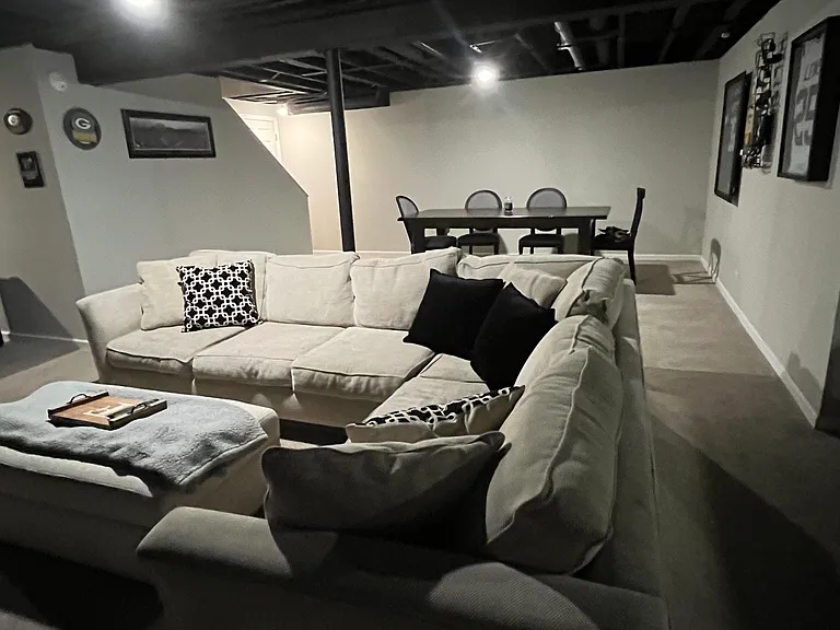 553 Danbury Dr — Photo 15