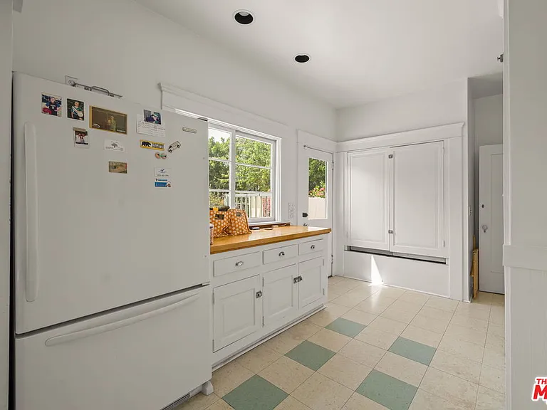 801 N Rodeo Dr — Photo 18