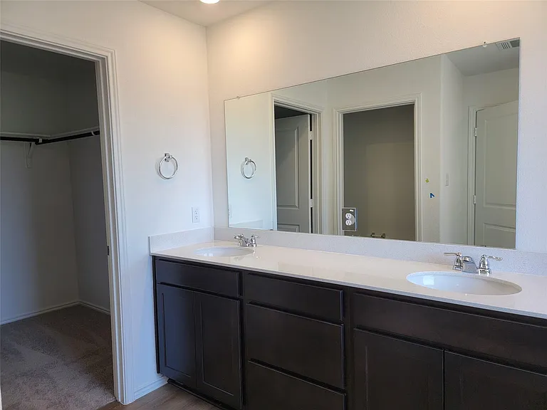 100 Montego St — Photo 16