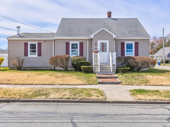 71 Pine Grove St, New Bedford, MA 02745