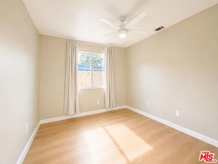 145 W M St — Photo 14