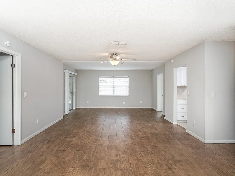 1040 Dorado Dr — Photo 7