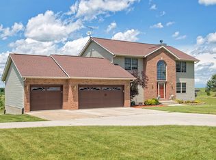 31-97 Lake Carroll Blvd, Lanark, IL 61046