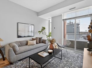 75 Liberty St #305, Toronto, ON M6K1Y4