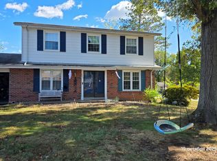 804 London Ln, Saint Louis, MO 63141