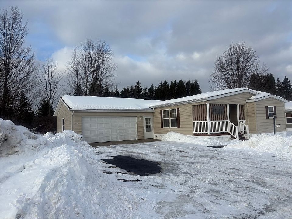 1st image of 410 Snowbury St