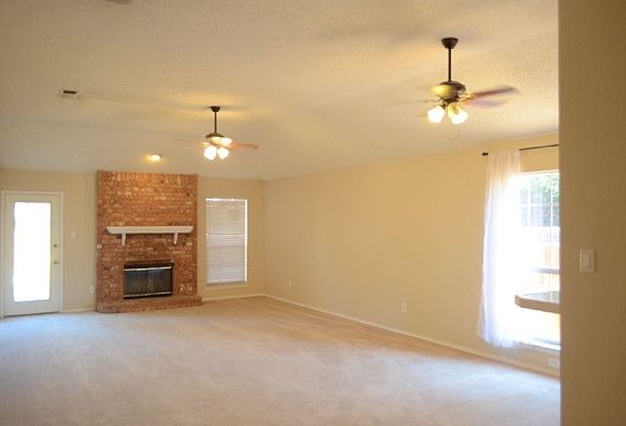 2nd image of 8721 Pedernales Trl