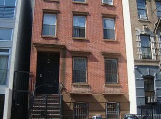 194 S 2nd St, Brooklyn, NY 11211