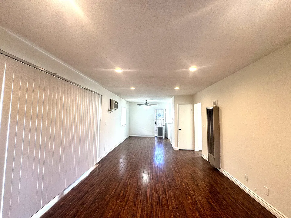 6907 Coldwater Canyon Ave #6907