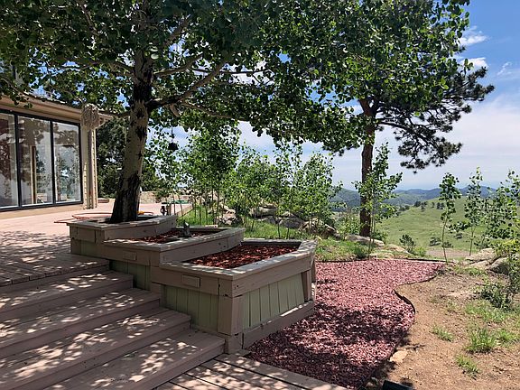 Beautiful views&landscaping