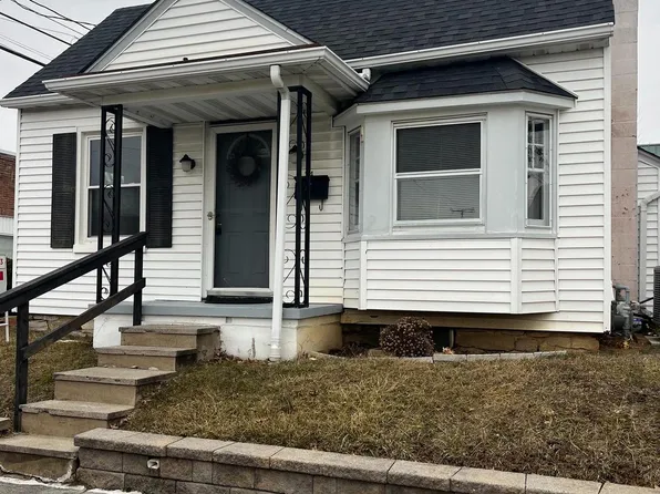 24 S College St, Palmyra, PA 17078