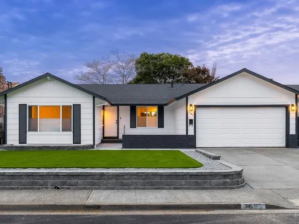 7685 Beverly Drive, Rohnert Park, CA 94928