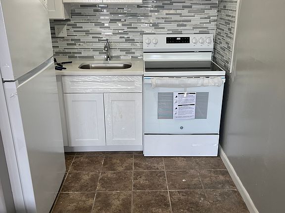 3rd image of 356 Franklin Ave APT A5