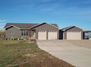 28876 Puckett St, Pierre, SD 57501