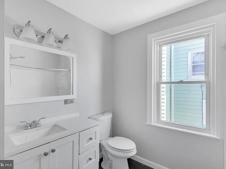 4056 Ellendale Rd — Photo 14