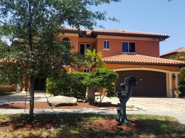16440 NW 84th Ave, Miami Lakes, FL 33016