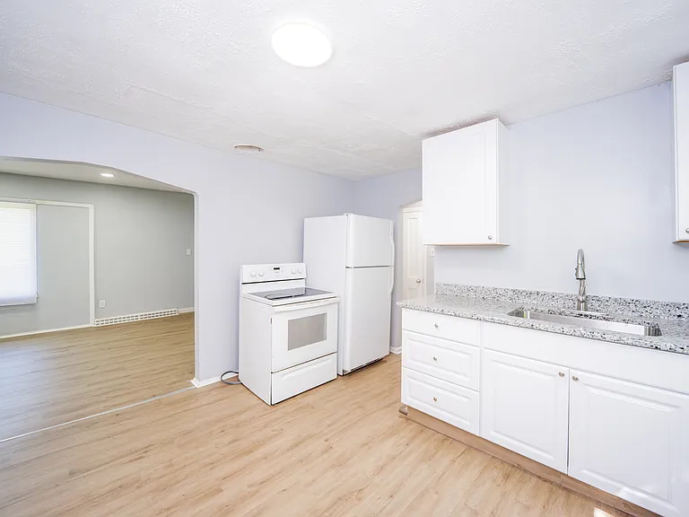 22675 Santa Maria St — Photo 16