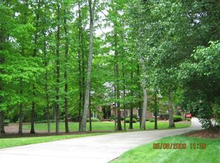 6076 Windsor Farme Rd, Summerfield, NC 27358