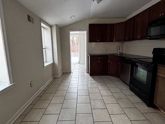 3rd image of 4936 N Carlisle St S #1