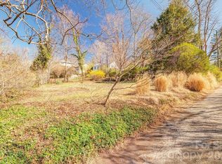 99999 Gilbert St, Asheville, NC 28804