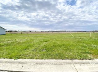 171 Parish Pkwy #16, Winamac, IN 46996