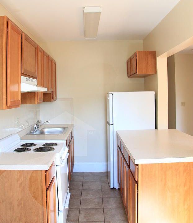 1st image of 6 Agassiz St APT 9