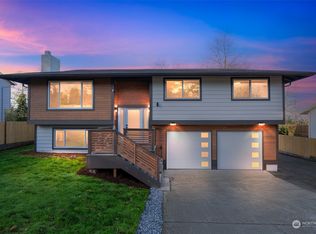 28205 20th Ave S, Federal Way, WA