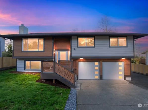 28205 20th Avenue S, Federal Way, WA 98003