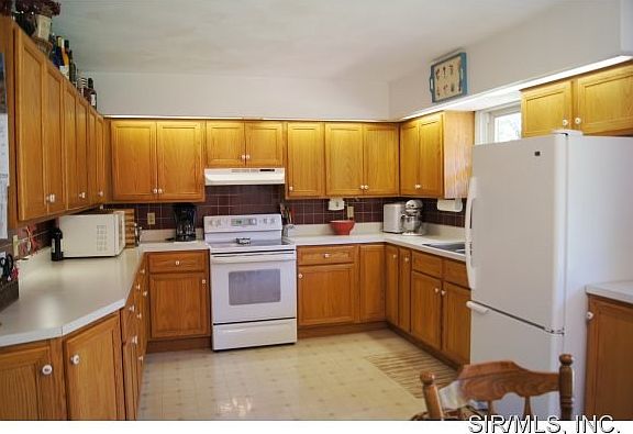 Lots of Counter Space