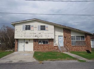 130 Terrebonne Ln, Golden Meadow, LA 70357