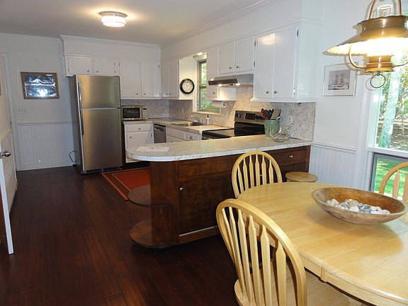 3rd image of 22 Joseph Francis Blvd