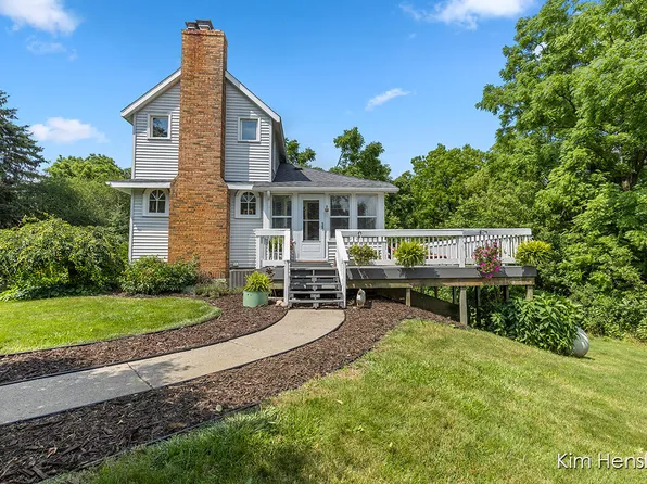 8610 Baumhoff Ave NW, Sparta, MI 49345