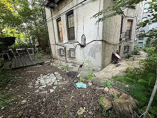 4th image of 1050 Bergen St APT 1C