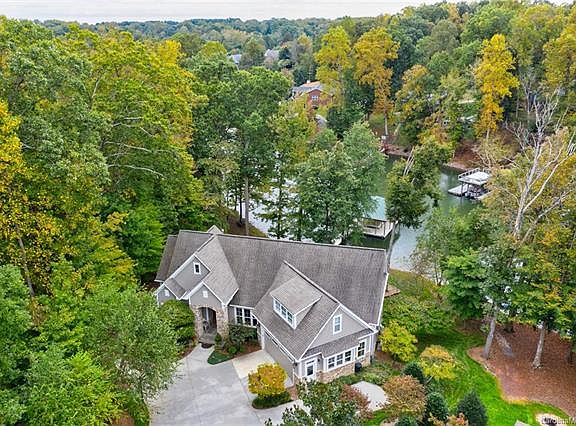 4th image of 7912 Lakeview Dr
