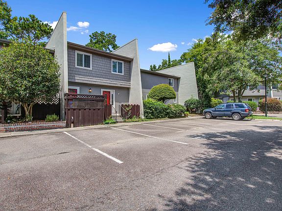 2nd image of 1906 Ventura Pl