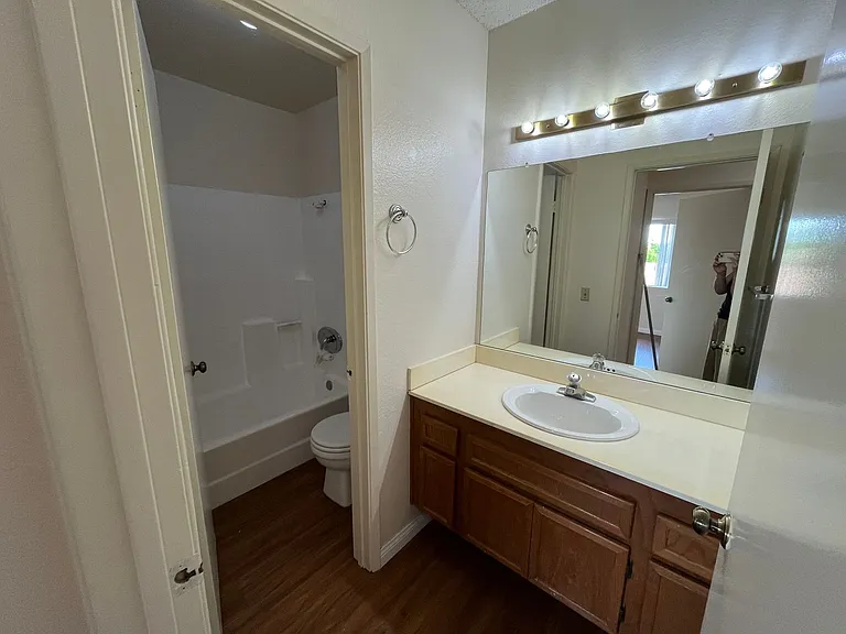 3108 Old Bridgeport Way — Photo 32