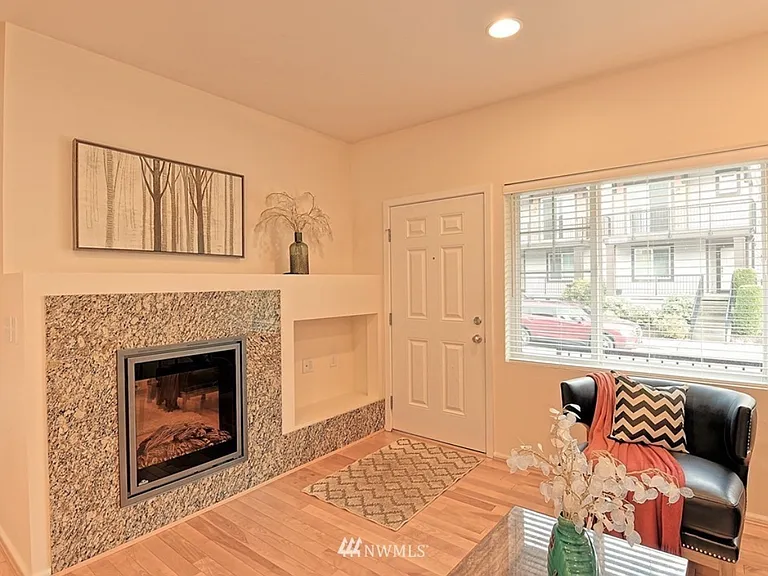 10377 156th Pl NE #101 — Photo 5