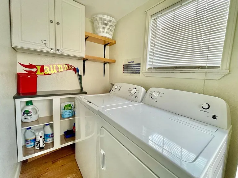 223 Sidney St — Photo 17